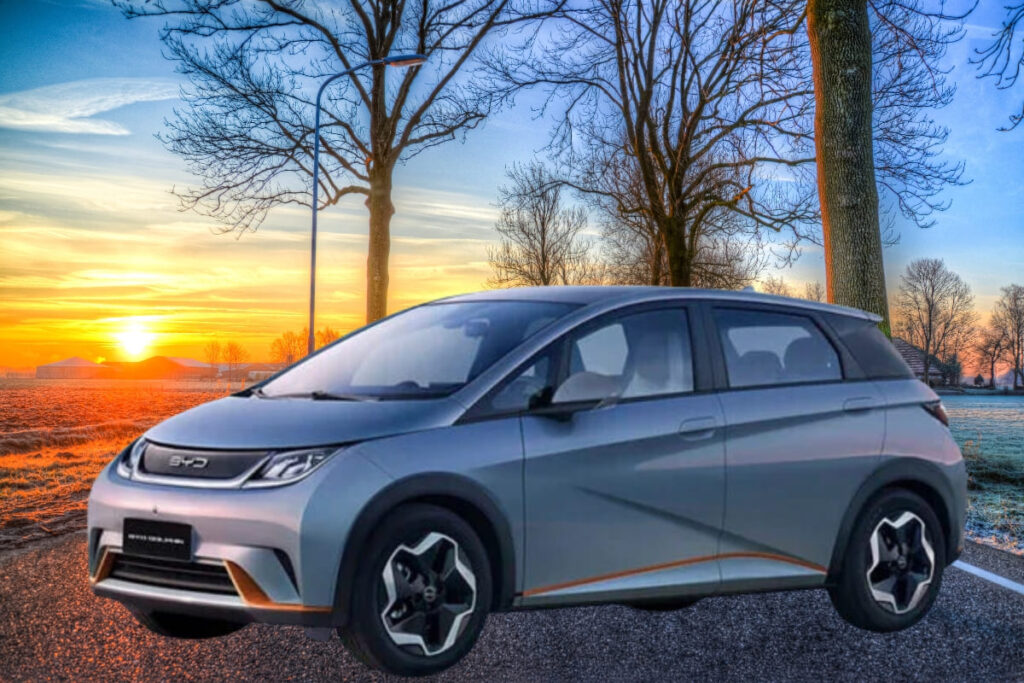 O BYD Dolphin é um carro elétrico compacto que combina tecnologia avançada, sustentabilidade e eficiência, tornando-se uma opção ideal para quem busca um veículo acessível e ecológico. Com sua autonomia impressionante, carregamento rápido e uma série de recursos modernos, o Dolphin se destaca no mercado de veículos elétricos, oferecendo uma excelente relação custo-benefício.
Se você está considerando fazer a transição para um veículo elétrico, o BYD Dolphin oferece uma solução prática, econômica e ambientalmente responsável, perfeita para a mobilidade urbana do futuro.