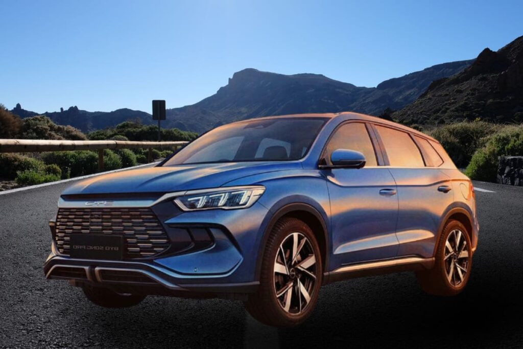 O BYD Yuan Pro é um SUV compacto elétrico que combina design moderno, tecnologia avançada e uma autonomia impressionante. Ideal para quem busca eficiência, segurança e sustentabilidade na mobilidade urbana.