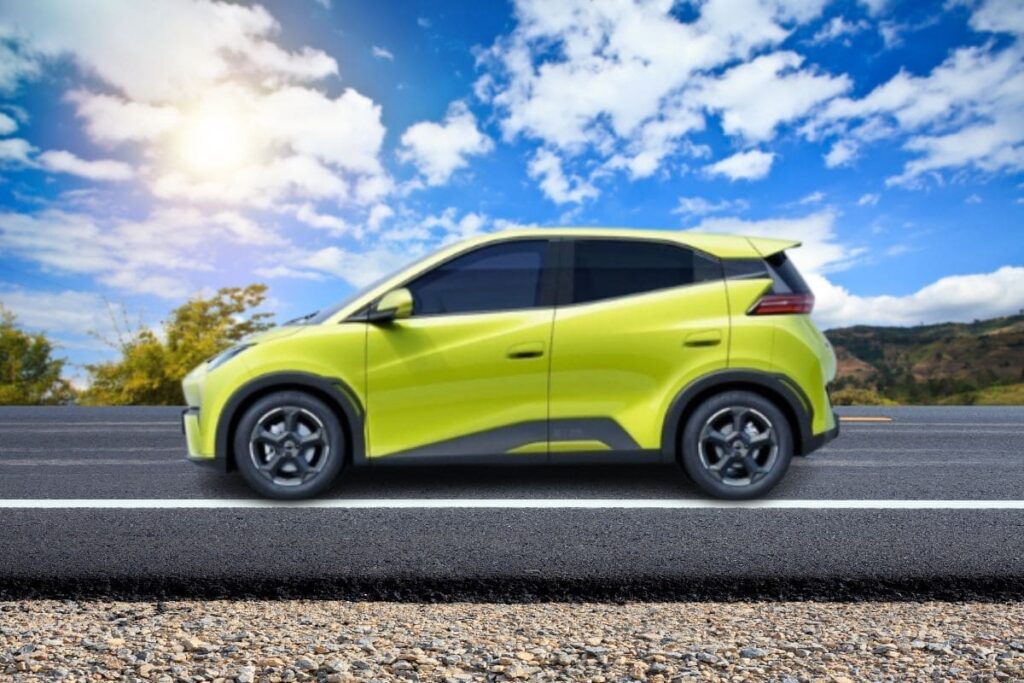 A BYD é muito mais do que uma montadora: é um ecossistema de inovação tecnológica, sustentabilidade e visão de futuro. Com produtos de alta qualidade, soluções inteligentes e um forte compromisso com o meio ambiente, a marca está redefinindo o que significa ter um carro — e contribuindo ativamente para um mundo mais limpo e eficiente.